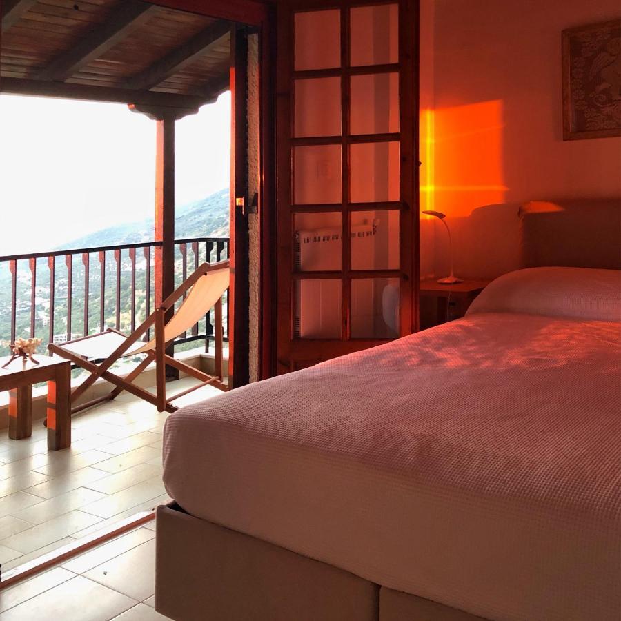 Gaia (Γαία) guest house Kalamata Extérieur photo
